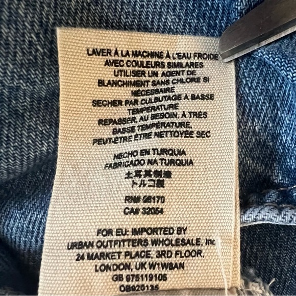 FREE PEOPLE We The Free Distressed Denim Mini Jean Skirt Raw Hem Size 29 - Picture 6 of 8